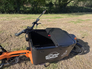 Capot ouvrable clipsé - ouvert